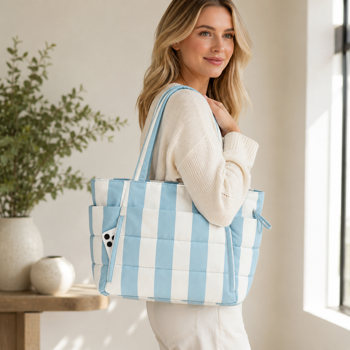 ✨Quilted Multi-Compartment Travel Tote 👜✈️