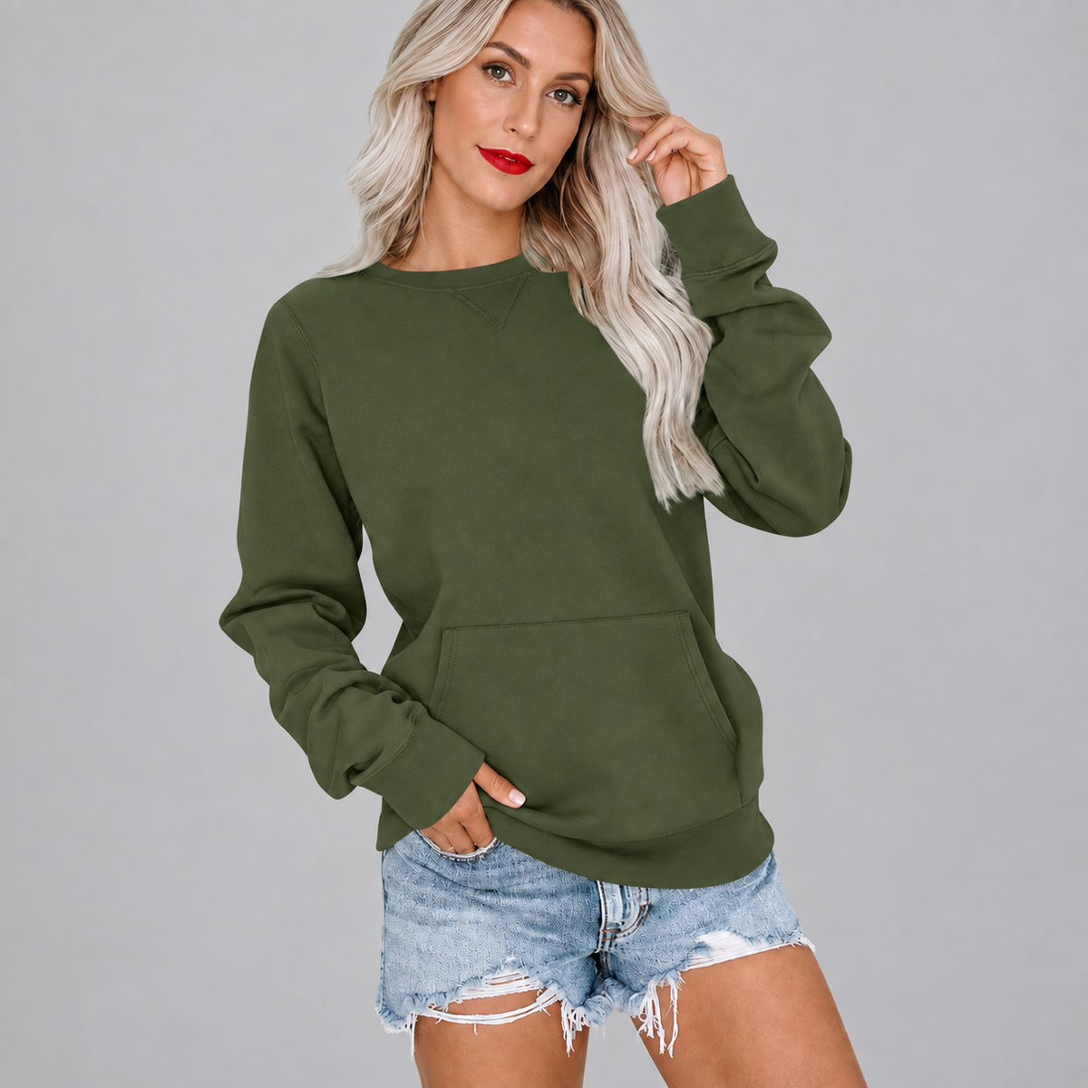 Women's Oversized Crewneck Sweatshirt with Kangaroo Pocket