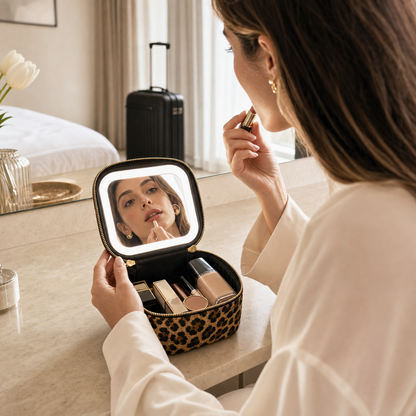 ✨ Your Pocket-Sized Beauty Studio! Mini LED Makeup & Lipstick Bag 💄💖