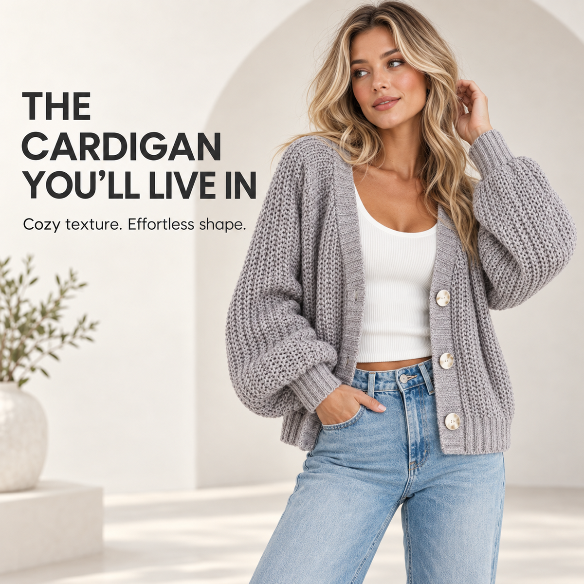 Women's chunky knit cropped cardigan