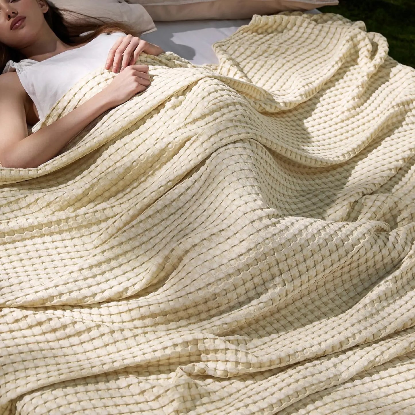 🥶 Attention Hot Sleepers: The Luxury Bamboo Waffle Blanket That Ends Night Sweats Permanently! 🎋❄️