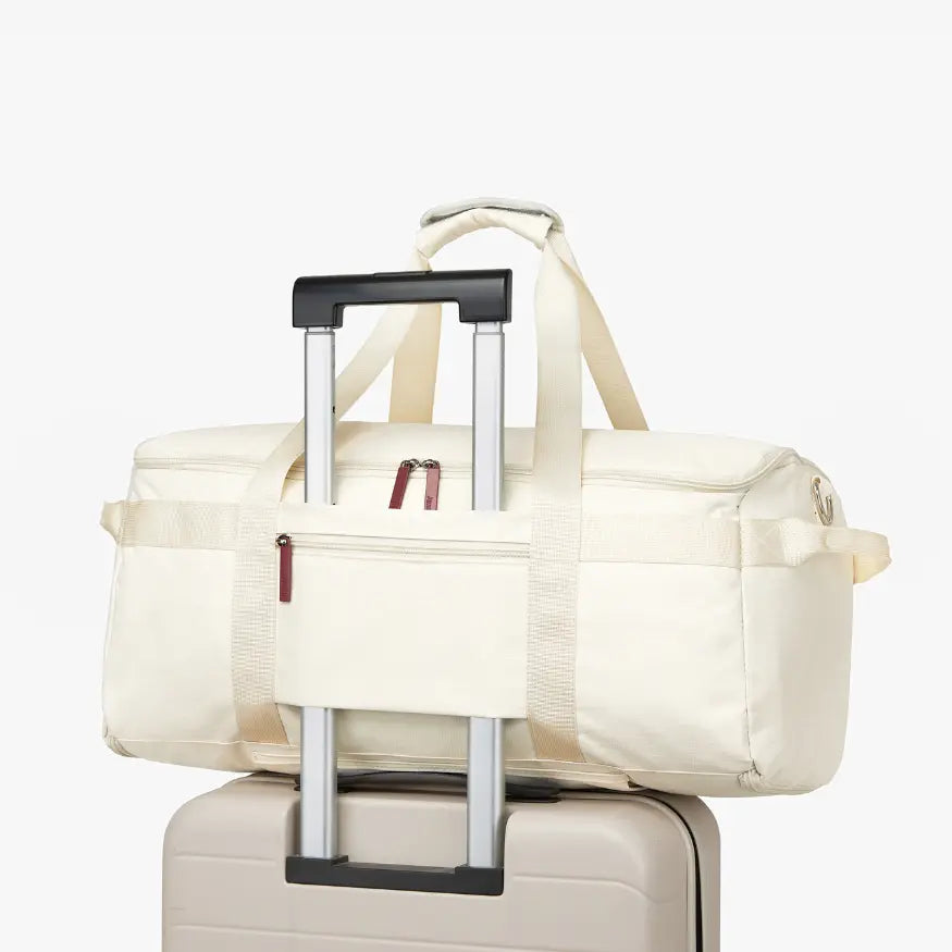 🧳 The Ultimate Travel Companion | Large Capacity Travel Duffel Bag with Integrated Trolley Sleeve, Waterproof Over-Night Weekender Luggage Bag ✨