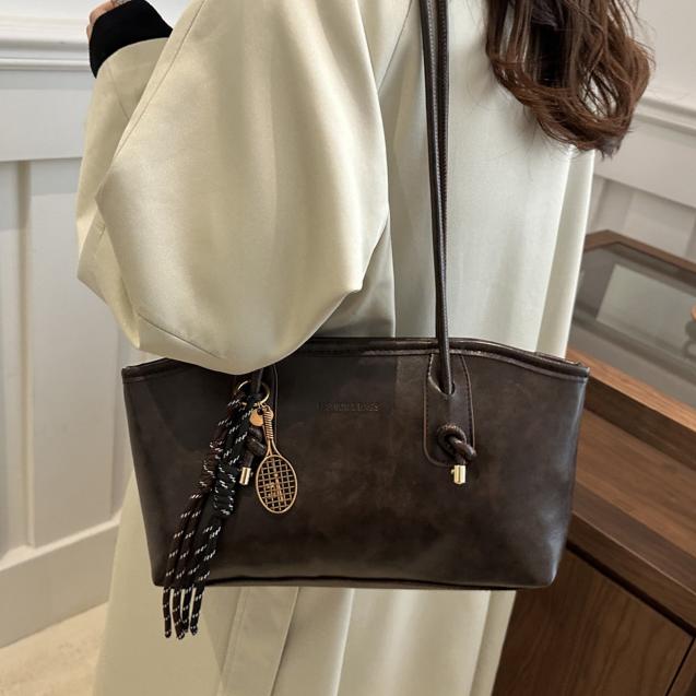 ✨ Elegant & Spacious Women’s Shoulder Bag 👜