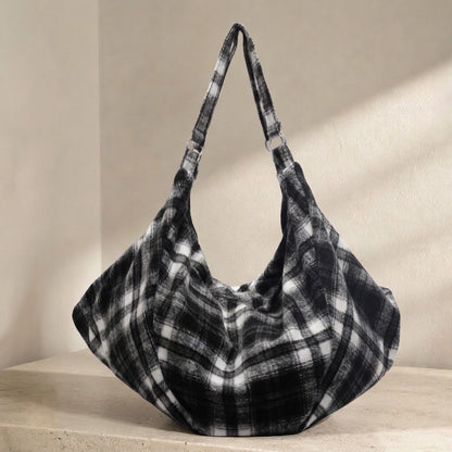 Chic Plaid Shoulder Bag for Everyday & Travel
