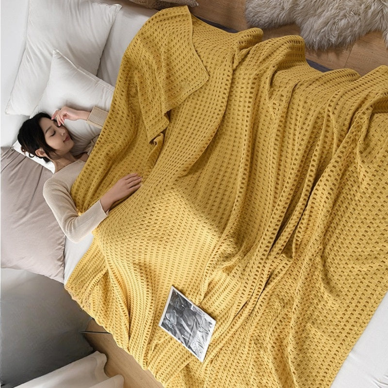 🥶 Attention Hot Sleepers: The Luxury Bamboo Waffle Blanket That Ends Night Sweats Permanently! 🎋❄️